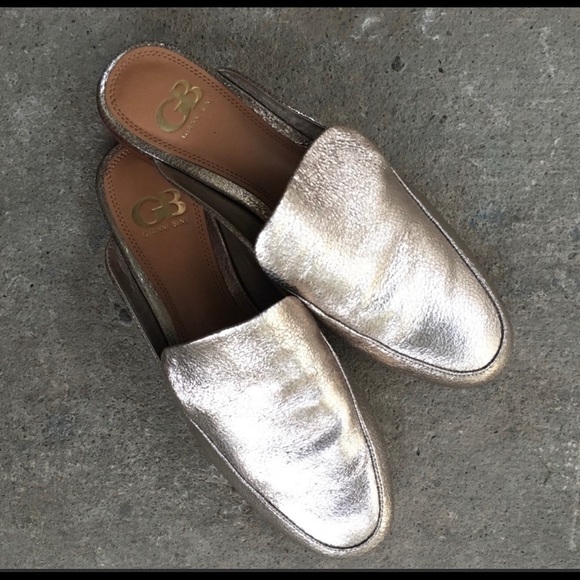 Gianni Bini | No Brainer Metallic Gold Mules - Picture 2 of 7